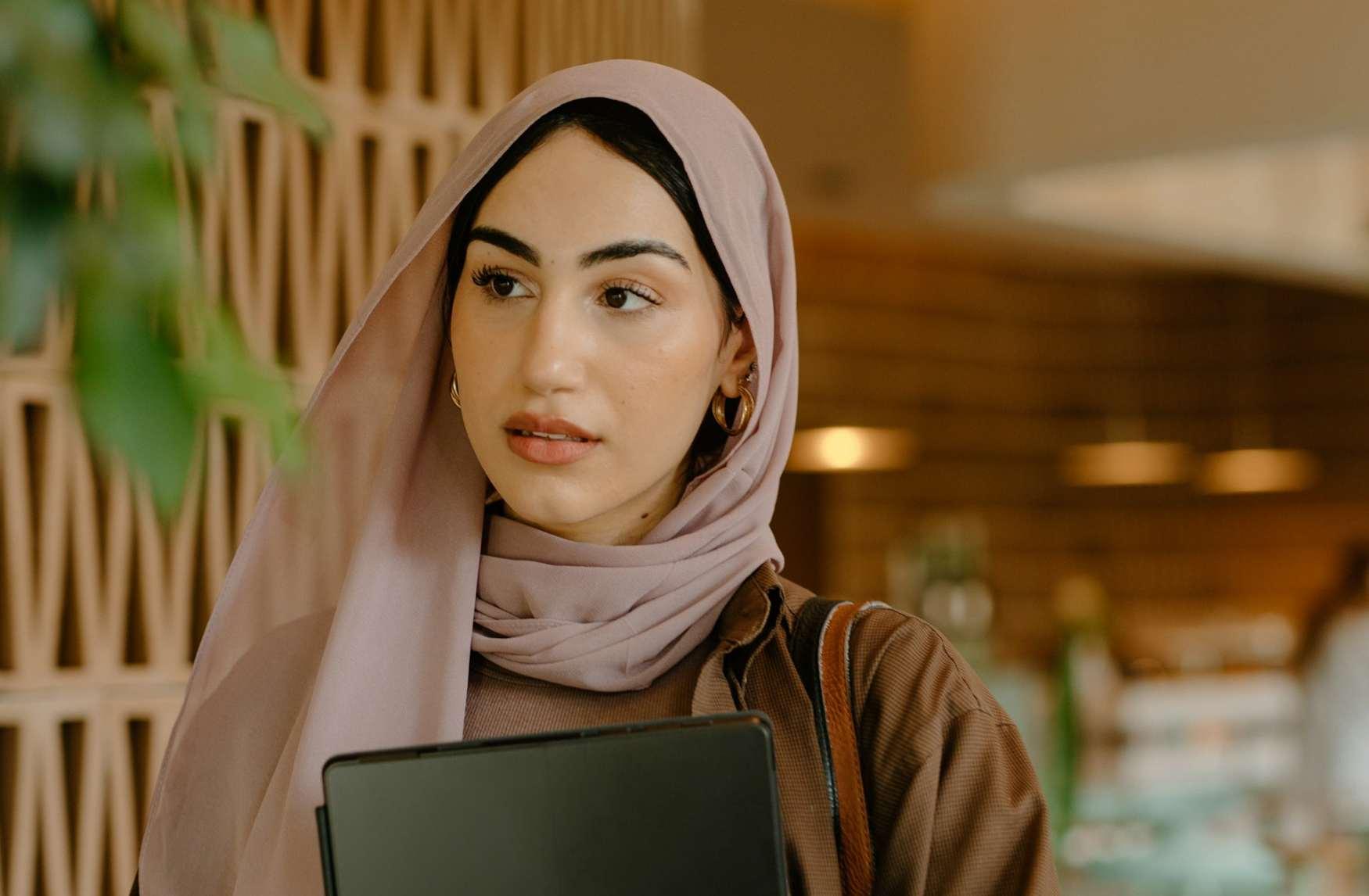 Can a domestic violence victim get UK immigration status?